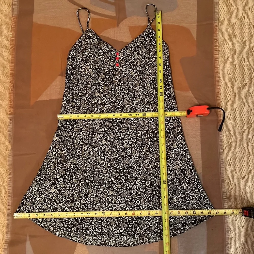 Simple Floral dress with dainty Red Roses embellishment, S